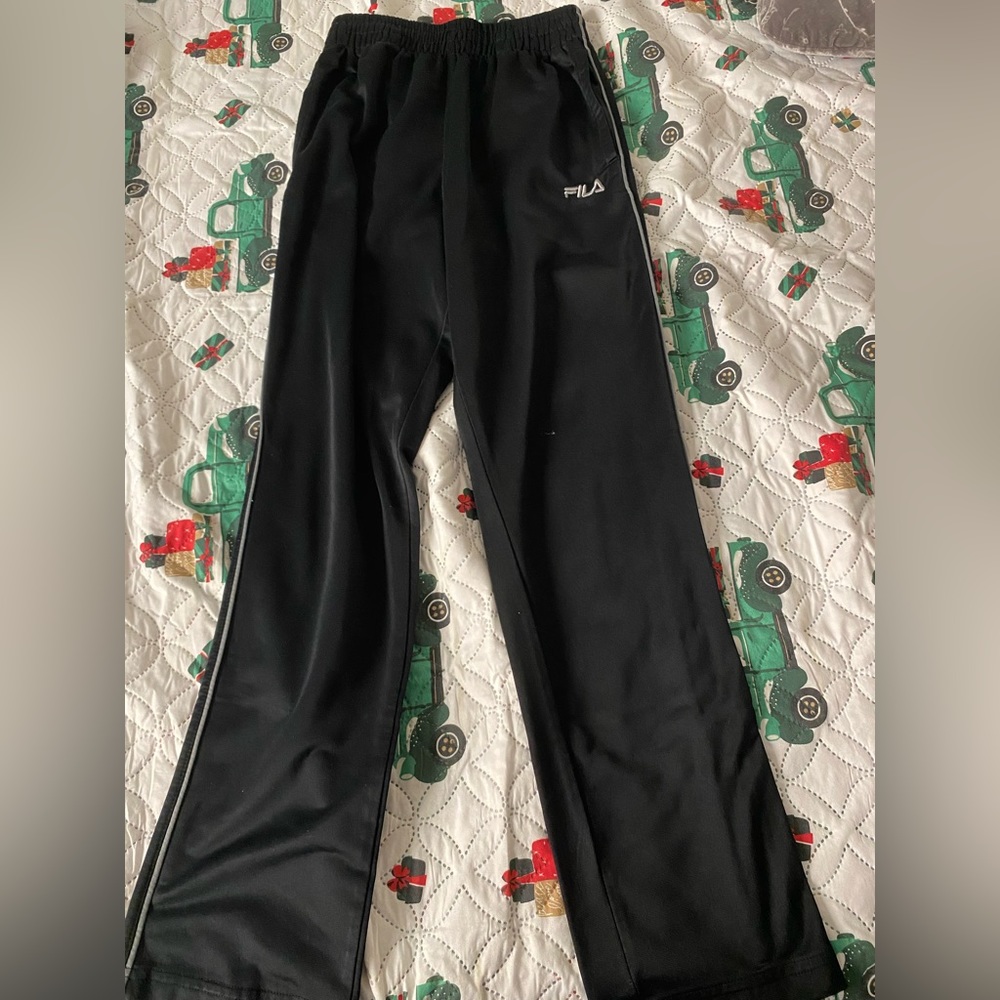 Brand:FILA Size:S Color:Black